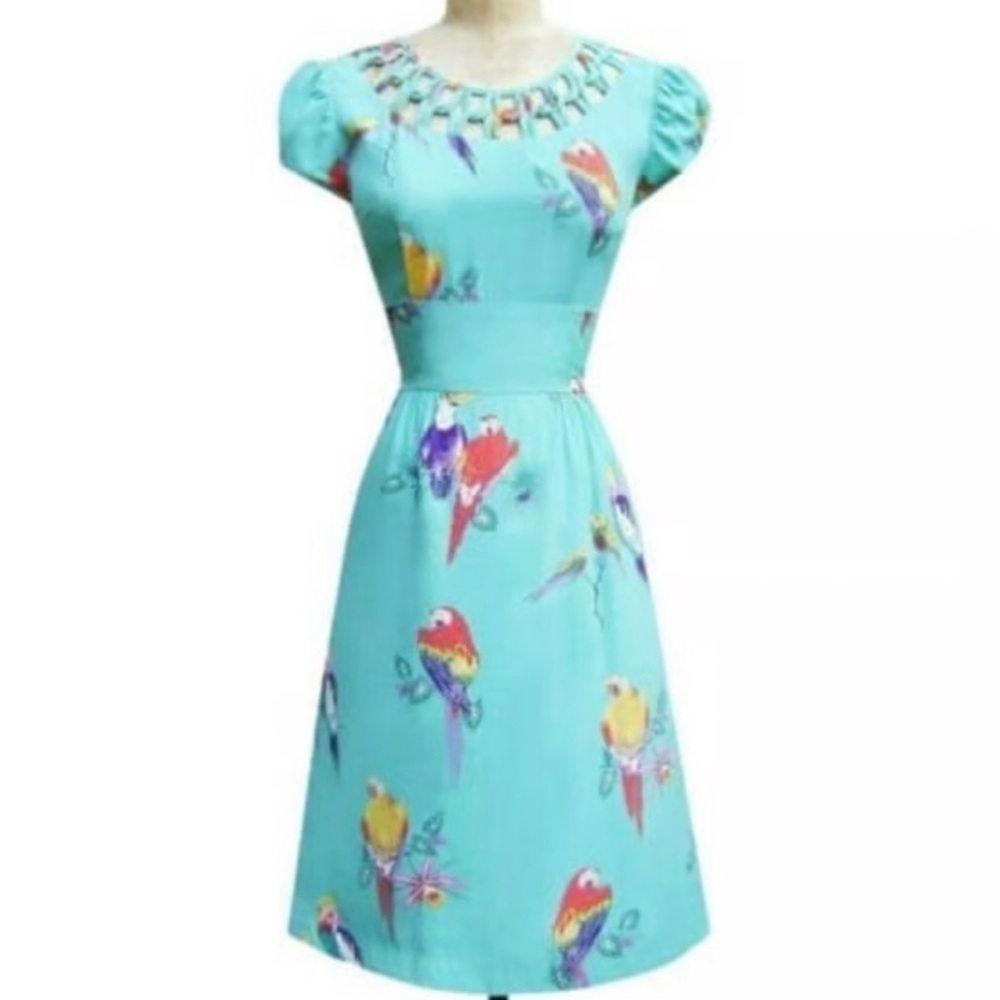 Rare Trashy Diva Lupe Dress in Turquoise Birds Parrot Print Size 4 w/ Brooch